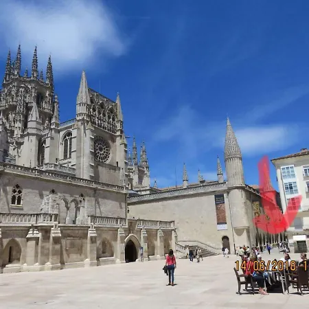 Vut Plaza De La Catedral Apartment Burgos Exterior photo